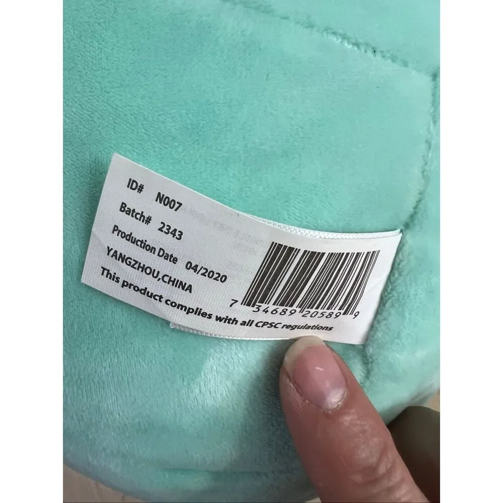 KELLYTOY SQUISHMALLOWS 12” Yollie the Yeti Exclusive Snowflake Plush Toy