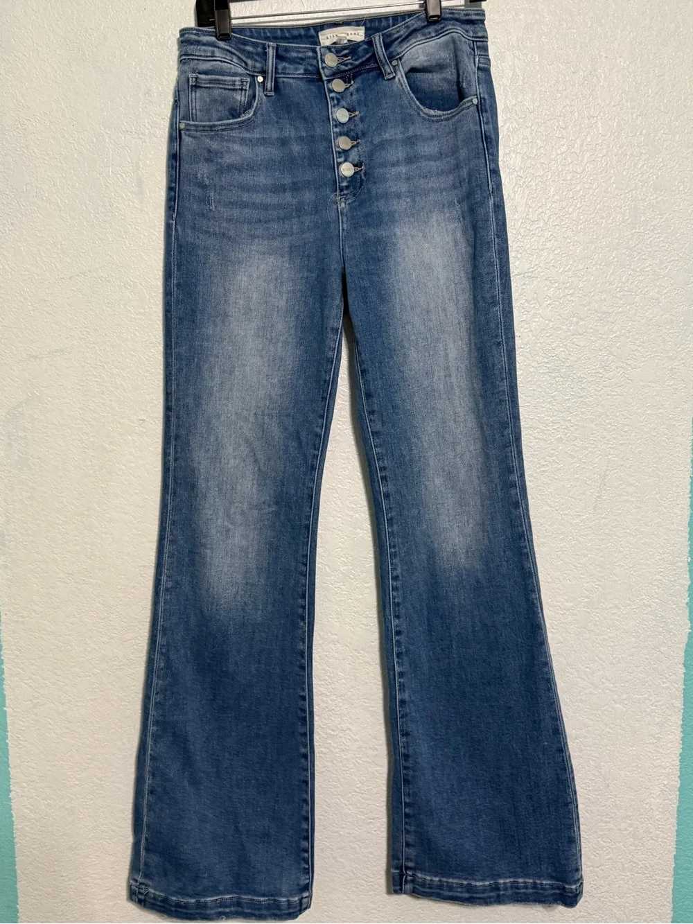 Risen Jeans features polyester 5%