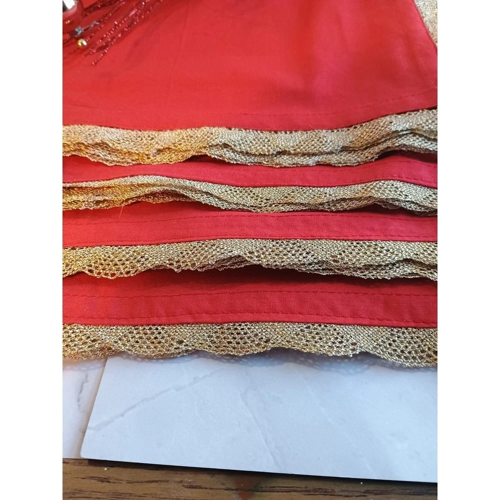 Set Of 4 Red Scallop Gold Trim Dinner Napkins 20