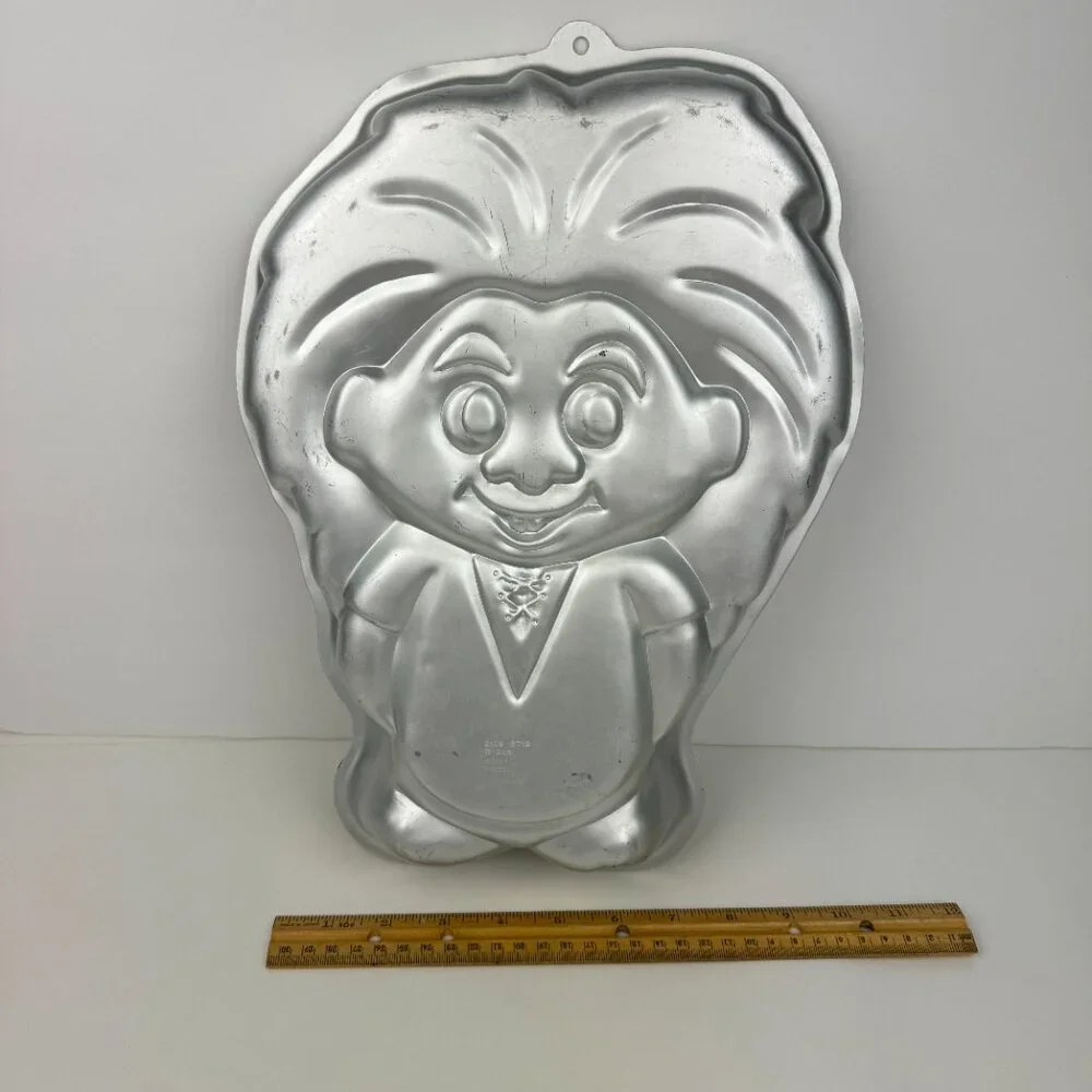 Vtg 1992 Wilton Aluminum Troll Pan‎ Shaped Character Metal Number 2105 6712 READ