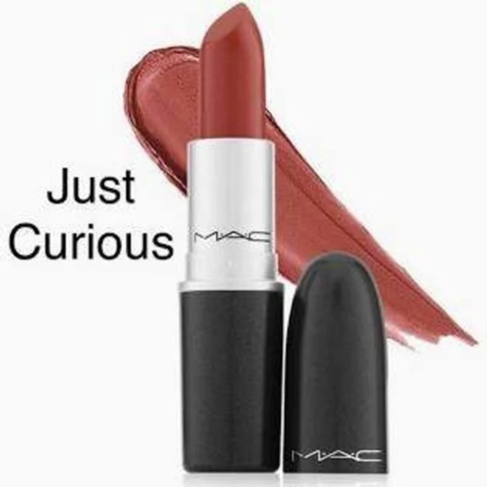 MAC Amplified Creme Lipstick 134 Just Curious Pinky Nude New in Box