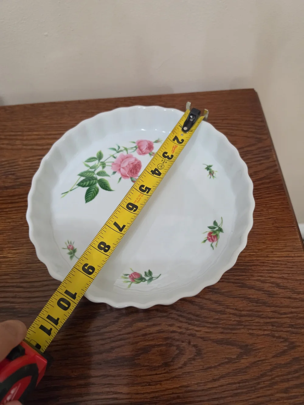 N/A white ceramic