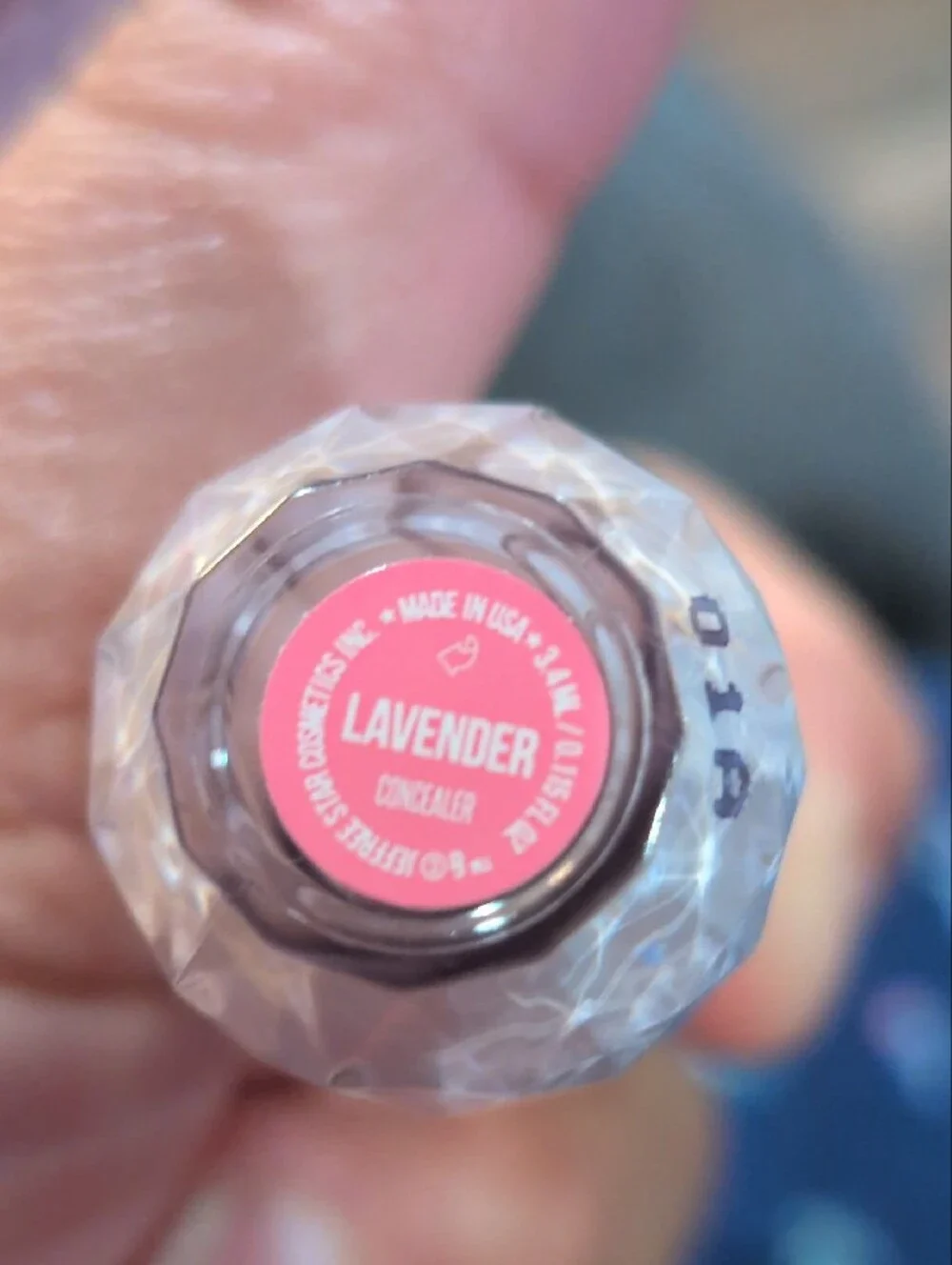 Jeffree Star delicate concealer