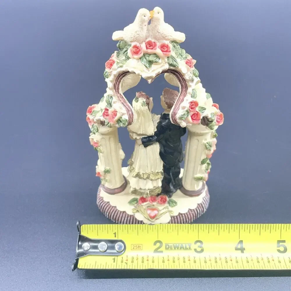 Unbranded vtg arch