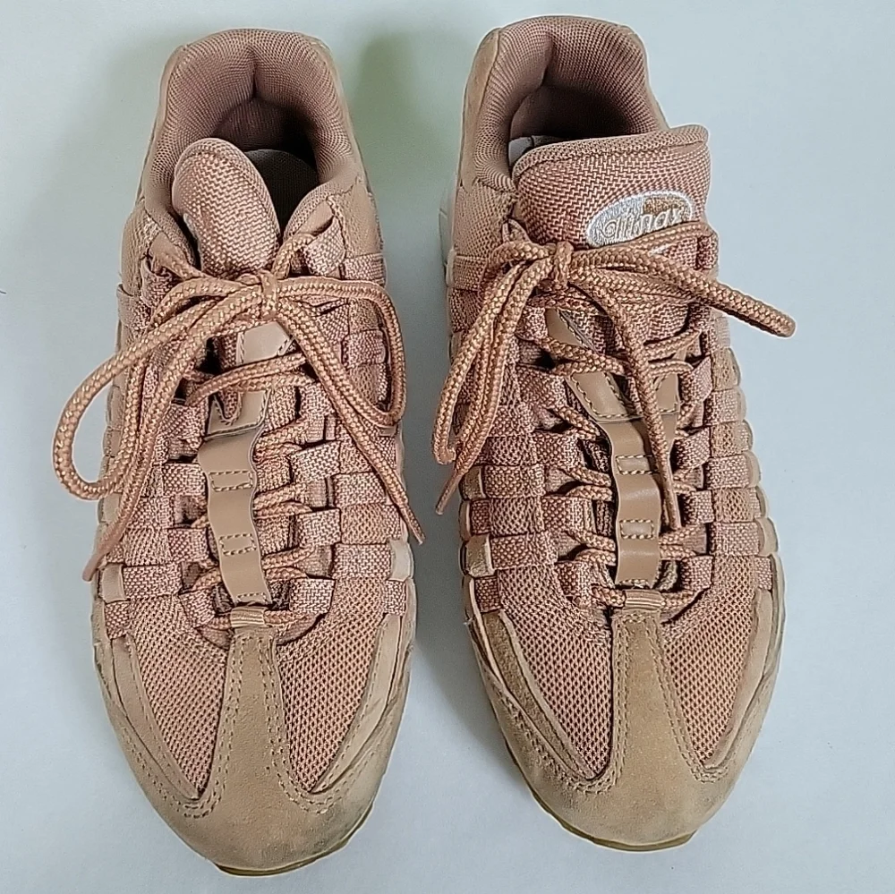 Nike guc rose
