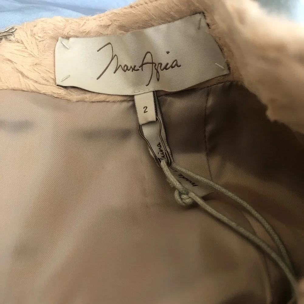 BCBGMaxAzria please see
