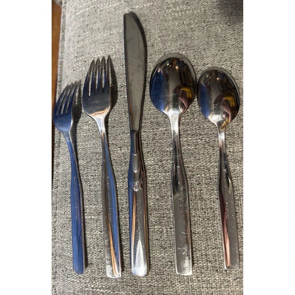 J. A. Henckels International cats 18 shipping