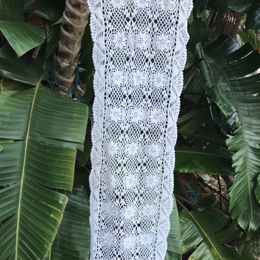 Crochet table runner