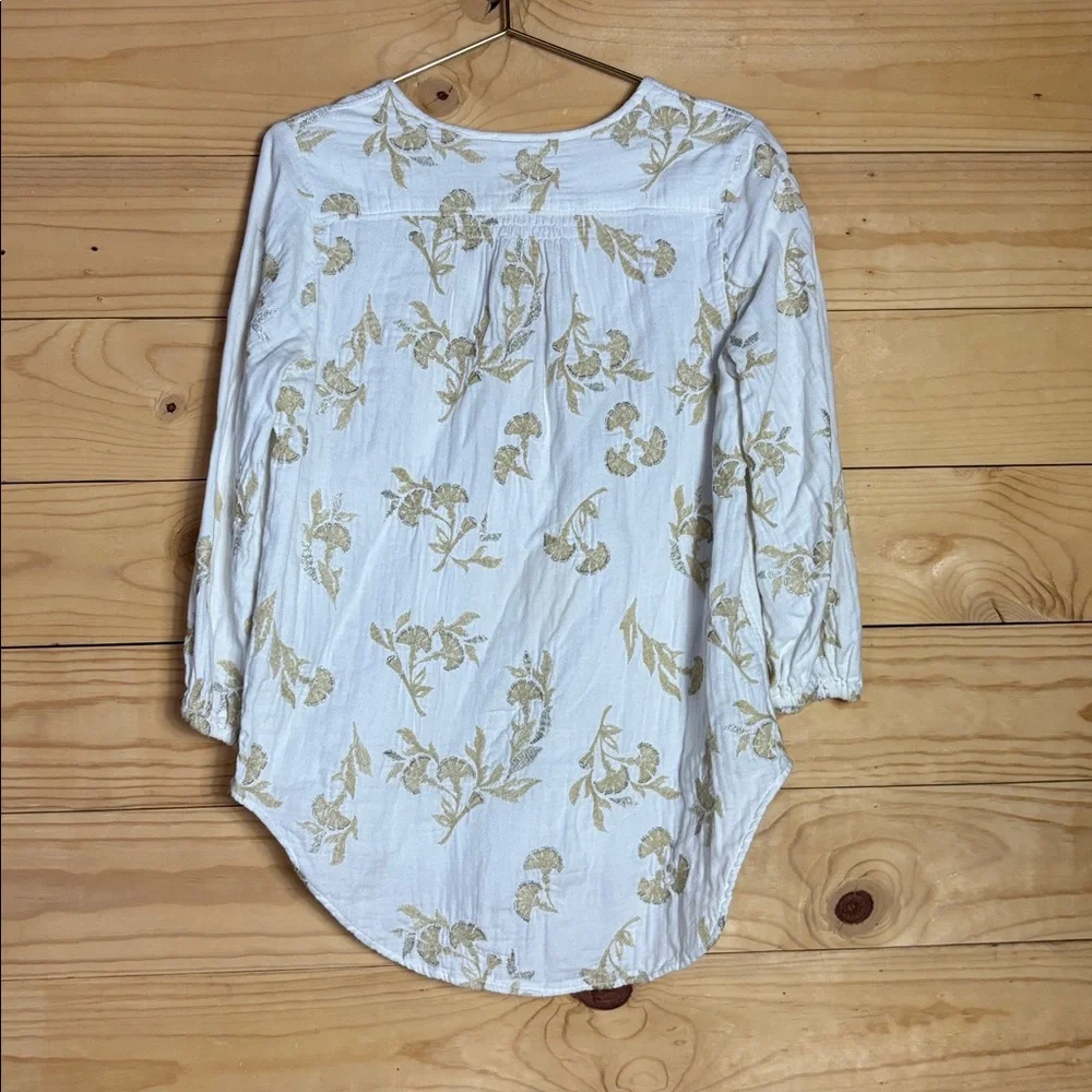 Anthropologie light cream