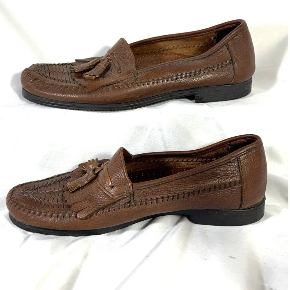 Dexter brown tassel