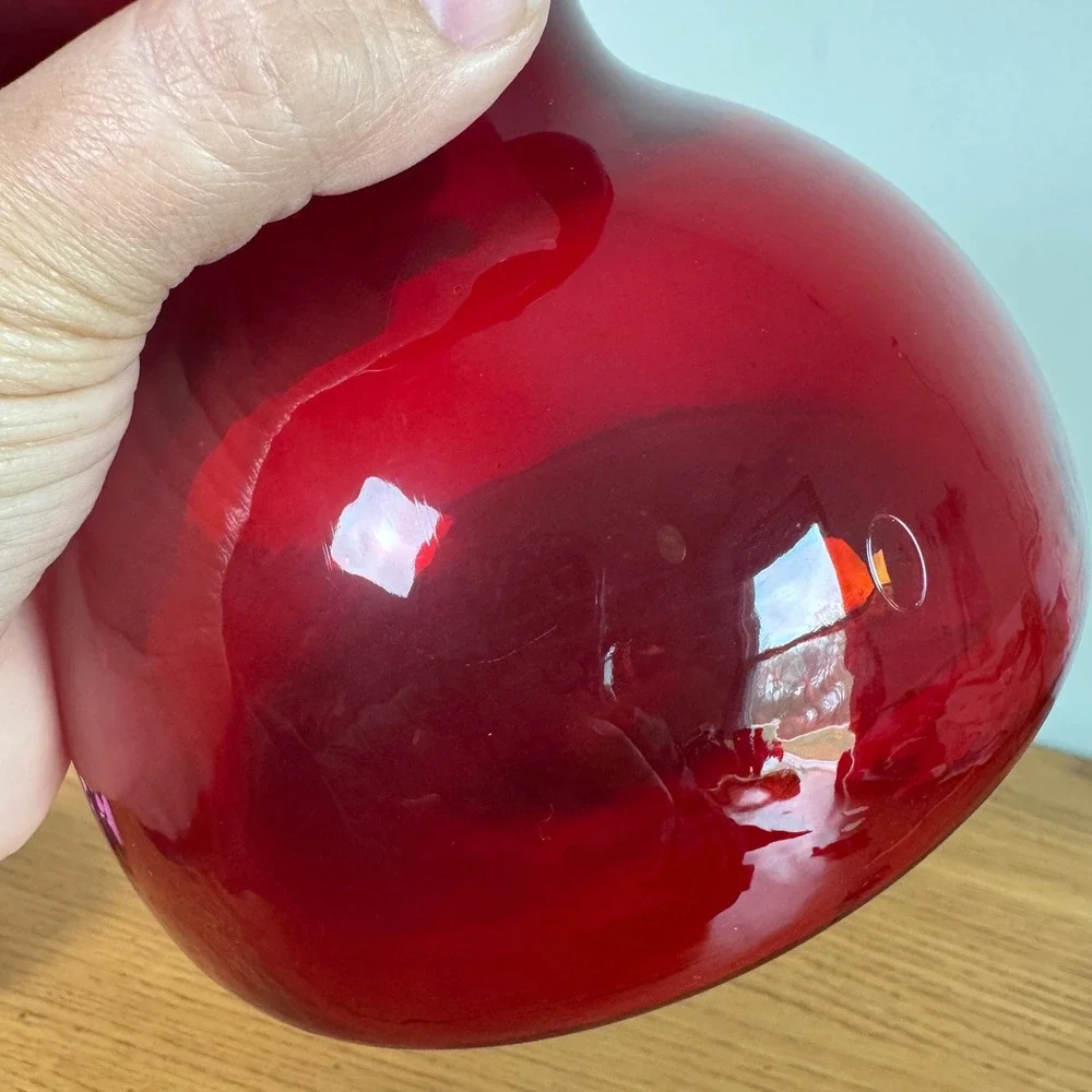 American Vintage hourglass red