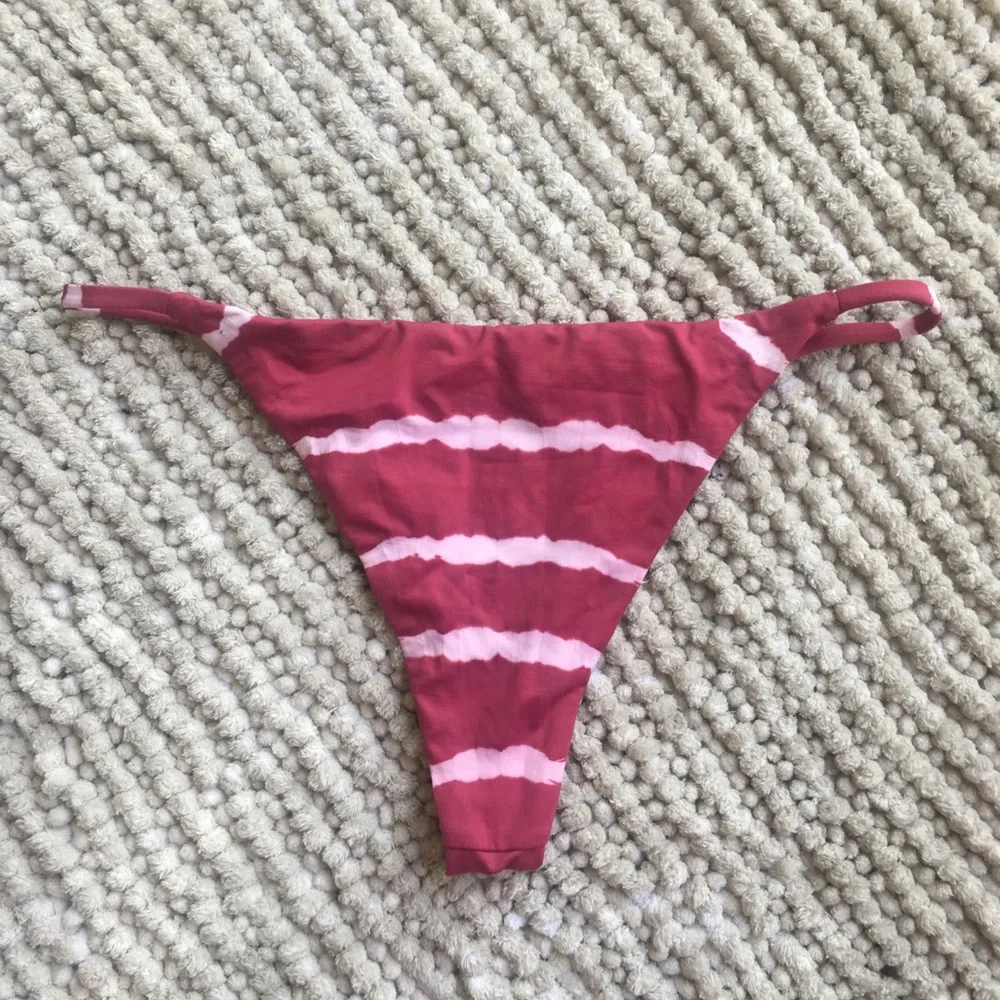 Frankies Bikinis top size