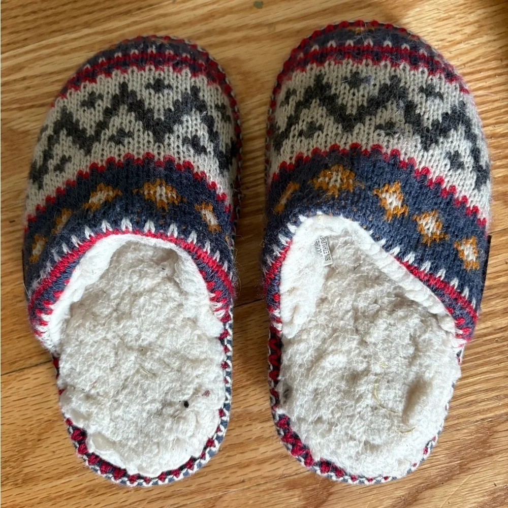 Muk Luks Toddler Slippers Cozy Knit Festive Aztec Western Pattern size 9/10