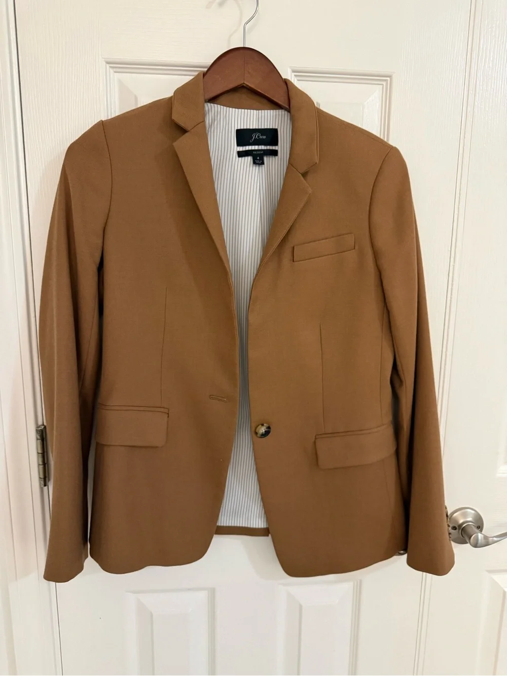 J. Crew collar can