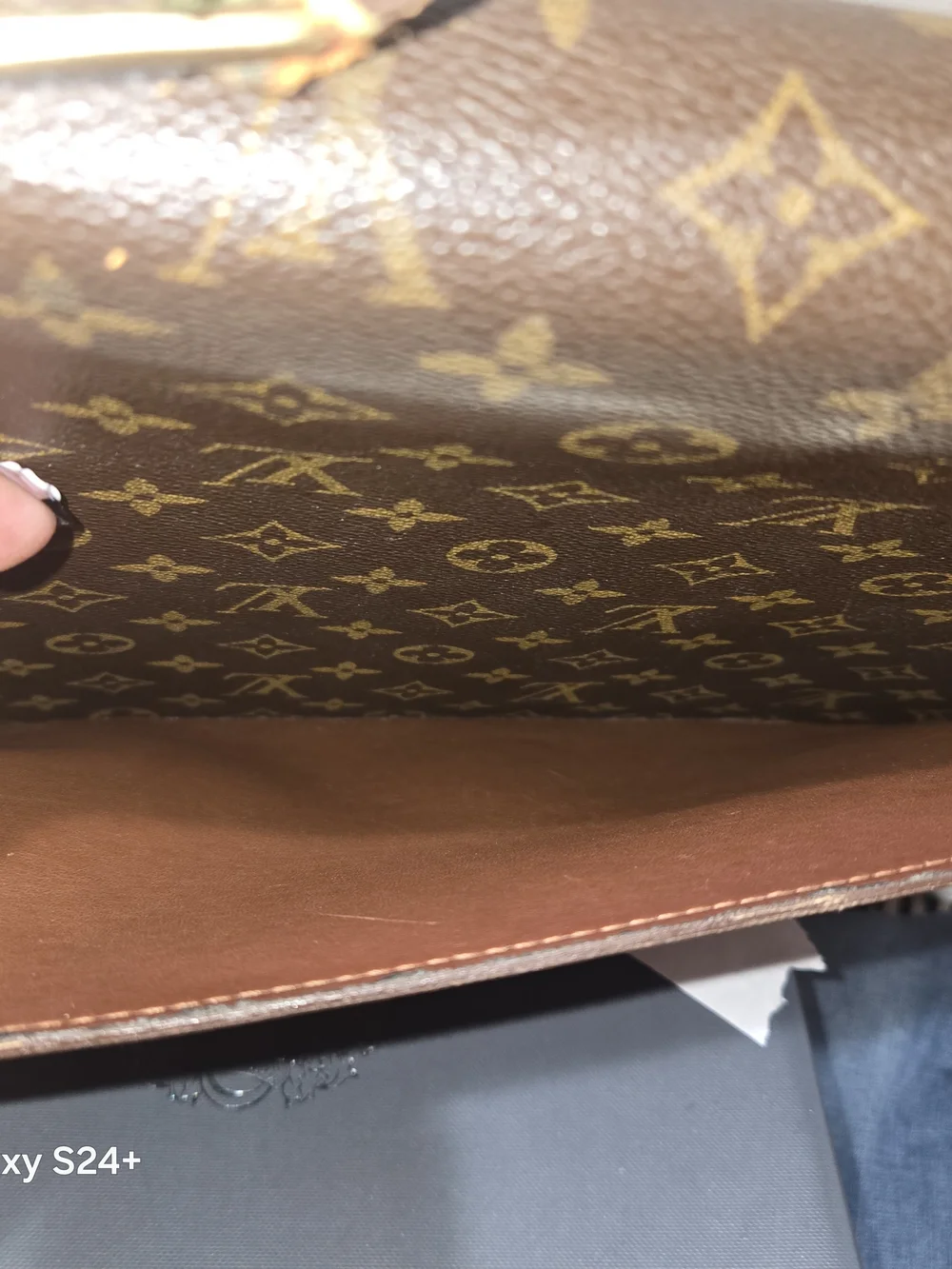 Louis Vuitton pre owed