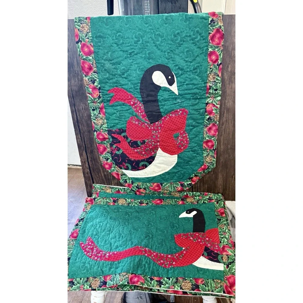 Vintage Winter Goose table runner 54