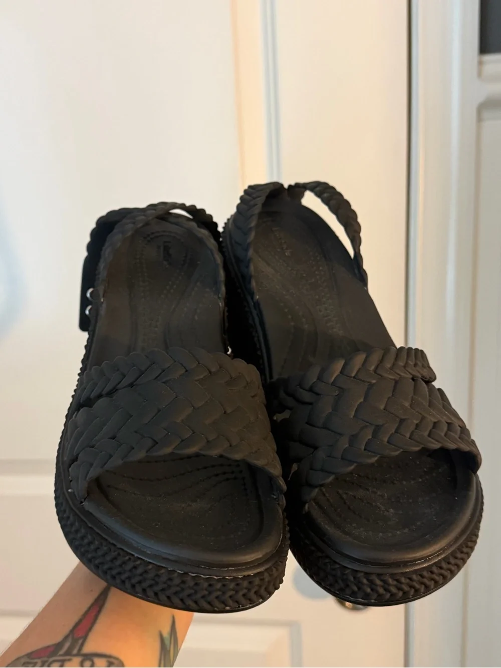 CROCS those upper braided