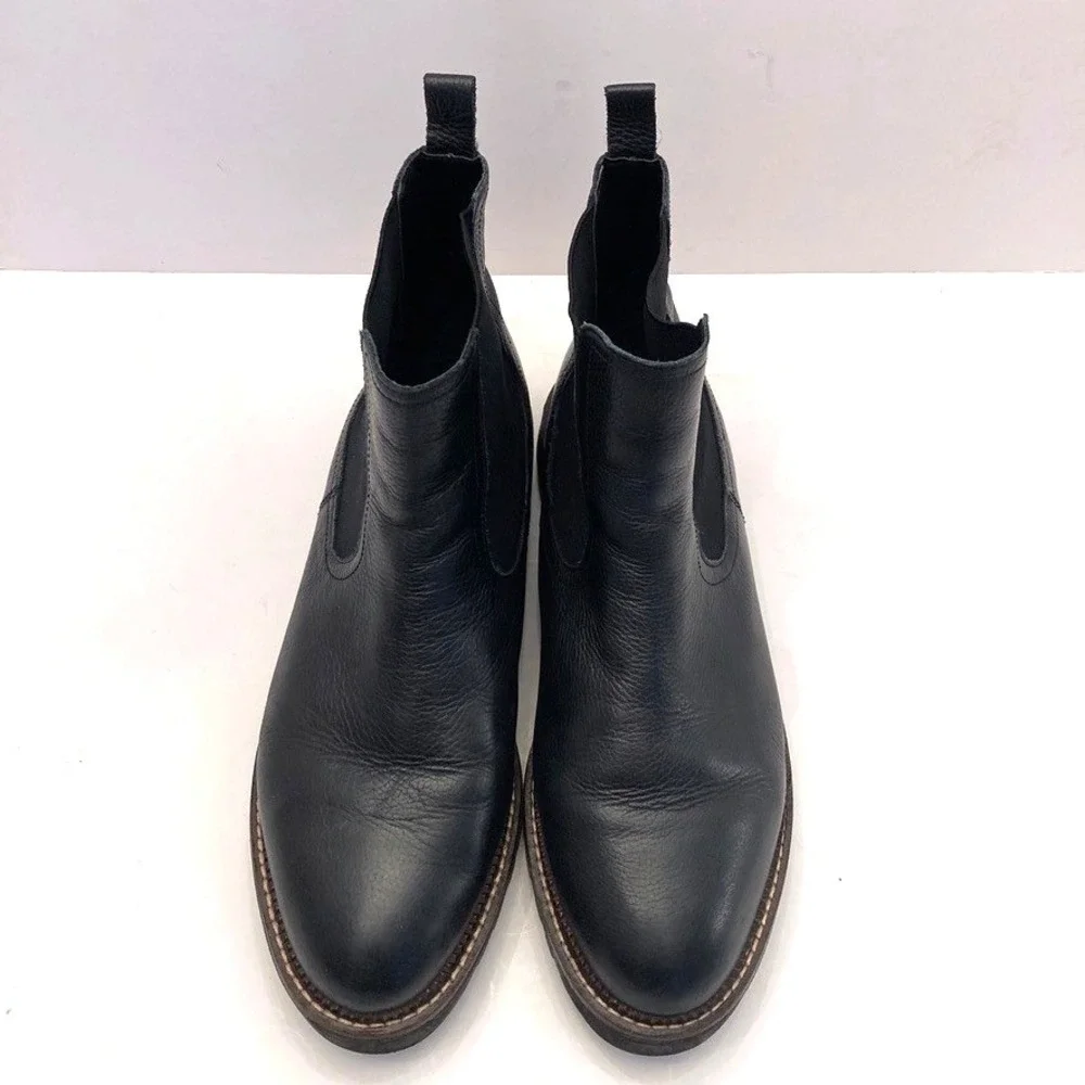 Caslon miller chelsea
