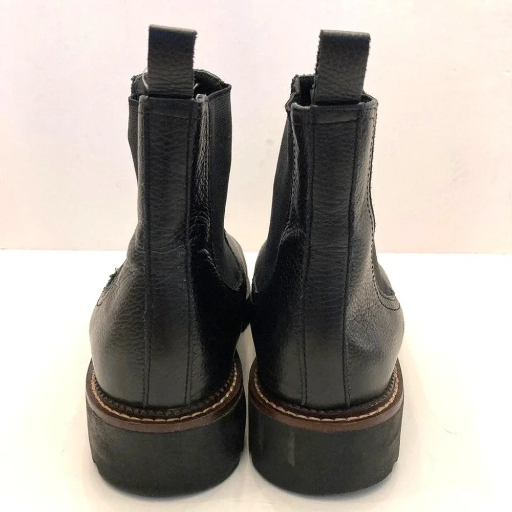 Caslon miller chelsea