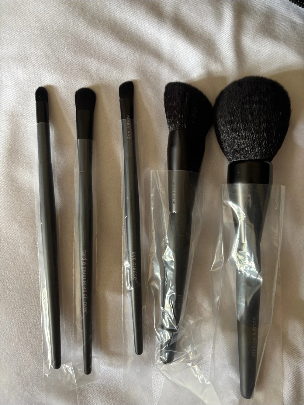 Mary Kay brush set