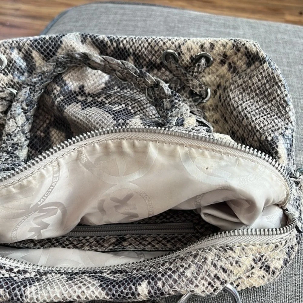 Michael Kors mk purse