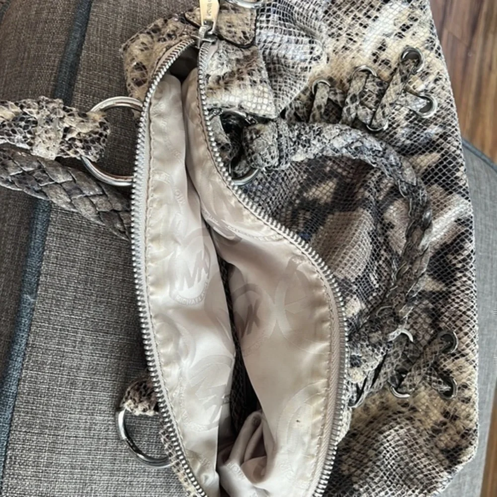 Michael Kors mk purse