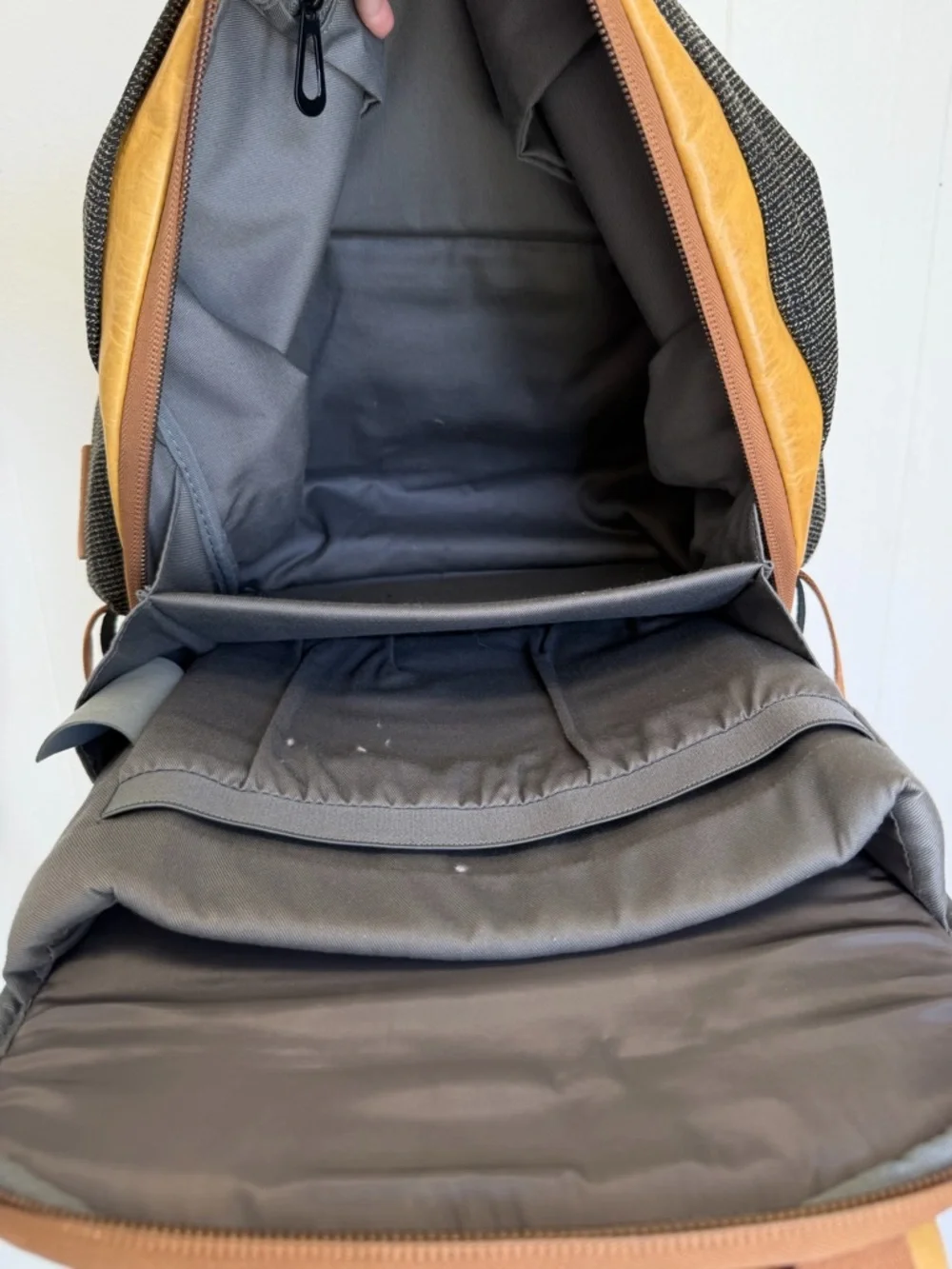Cote & Ciel stylish charcoal