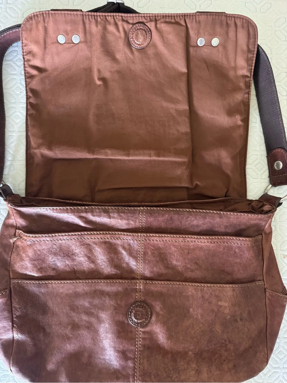 Fossil genuine leather