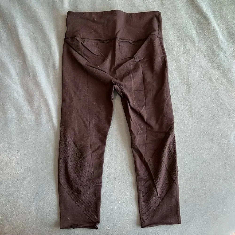 lululemon athletica waistband measurements