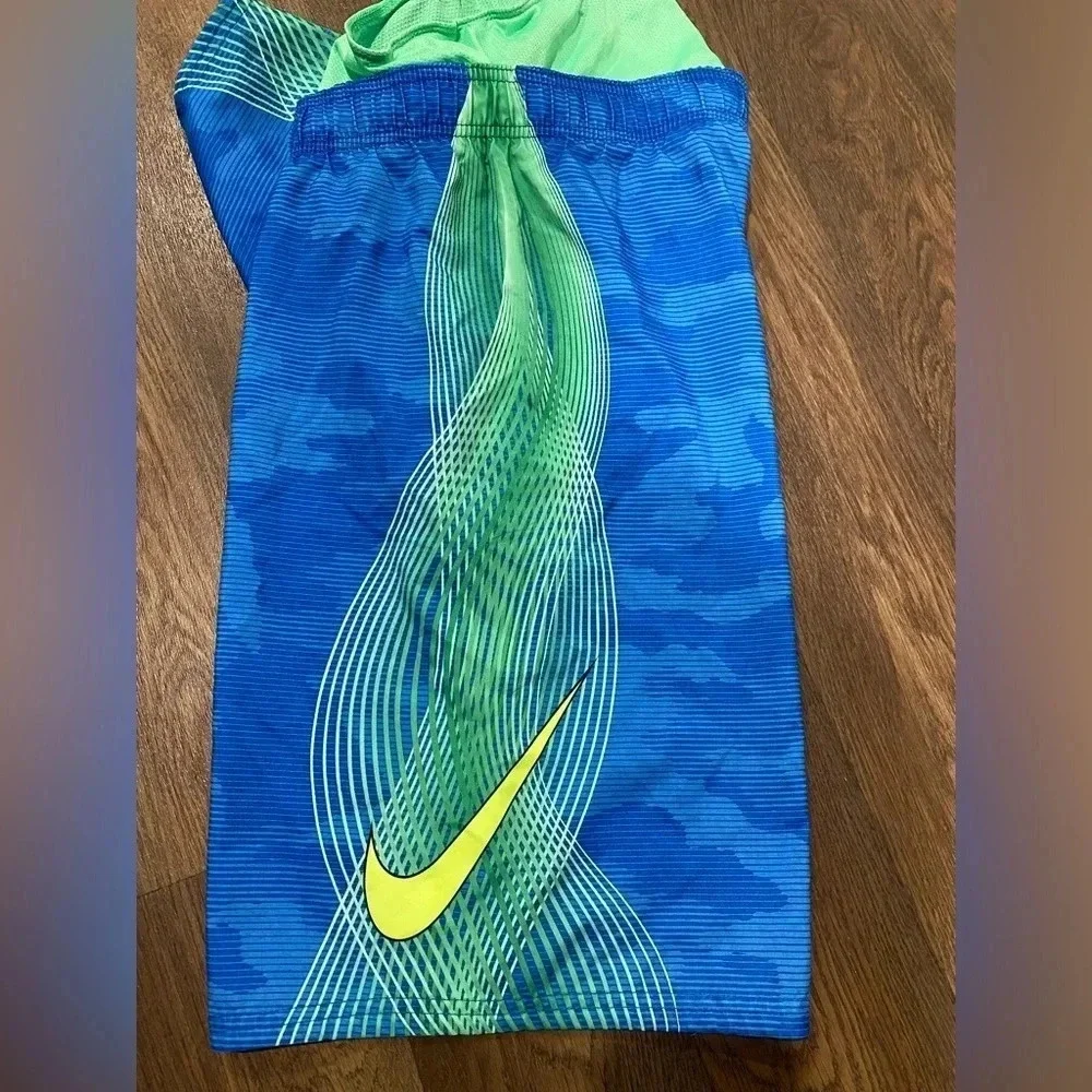 Nike green good