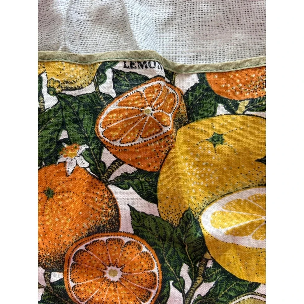 The Unbranded Brand vintage half
