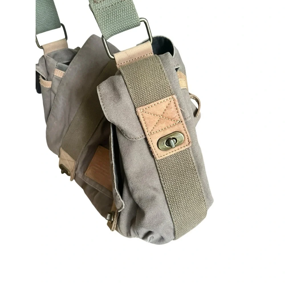 Fossil military olive