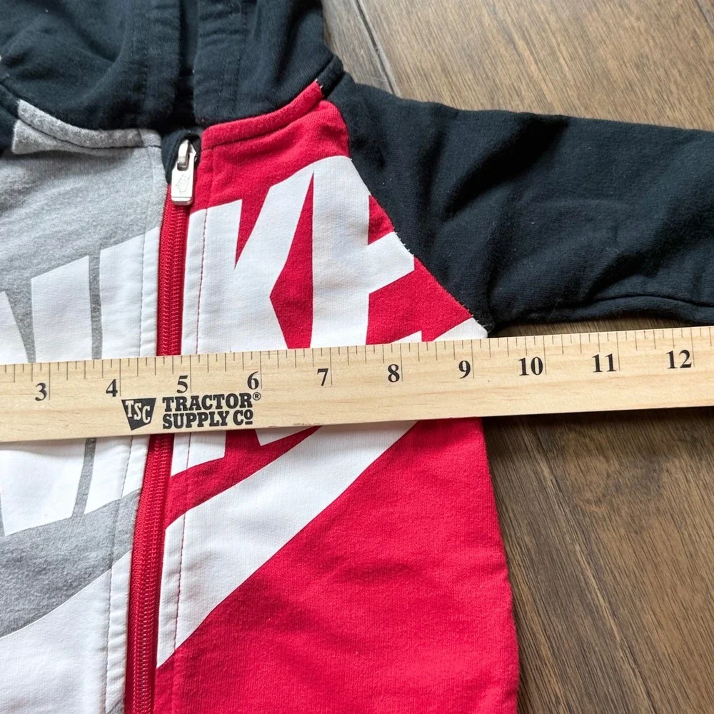 Nike futura logo
