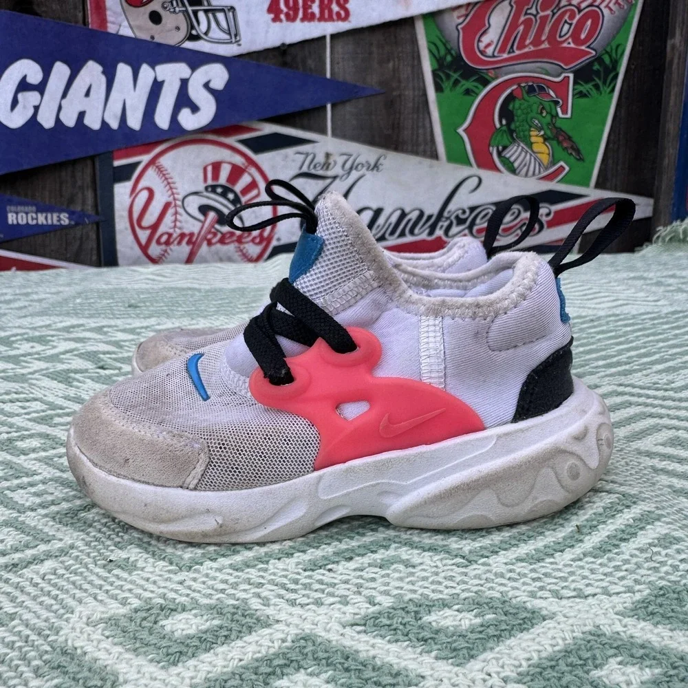 Size7c - Nike BQ4004-101 React Presto Wht Hyper Pink Photo Blue‎ Toddler