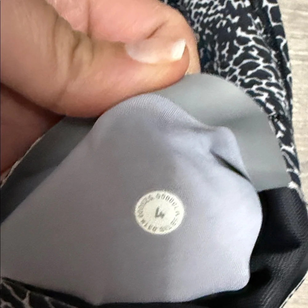 lululemon athletica stylish black