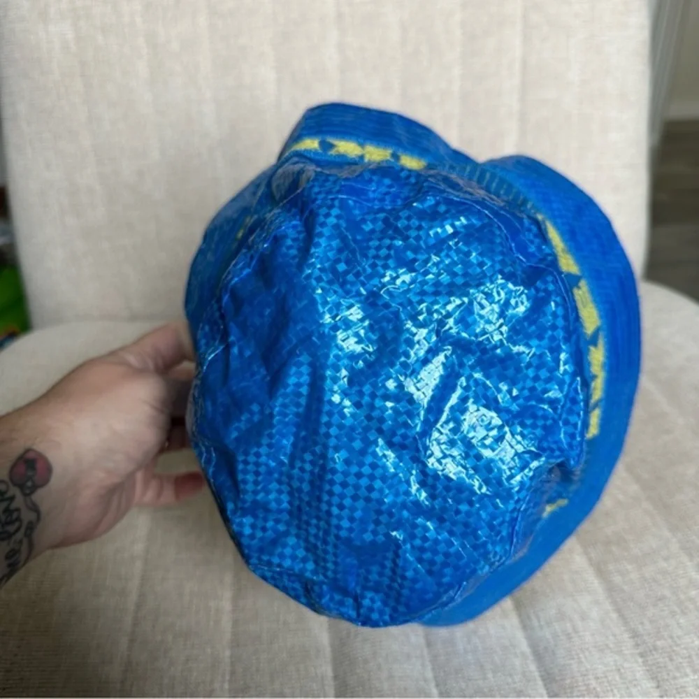 IKEA reposhing this