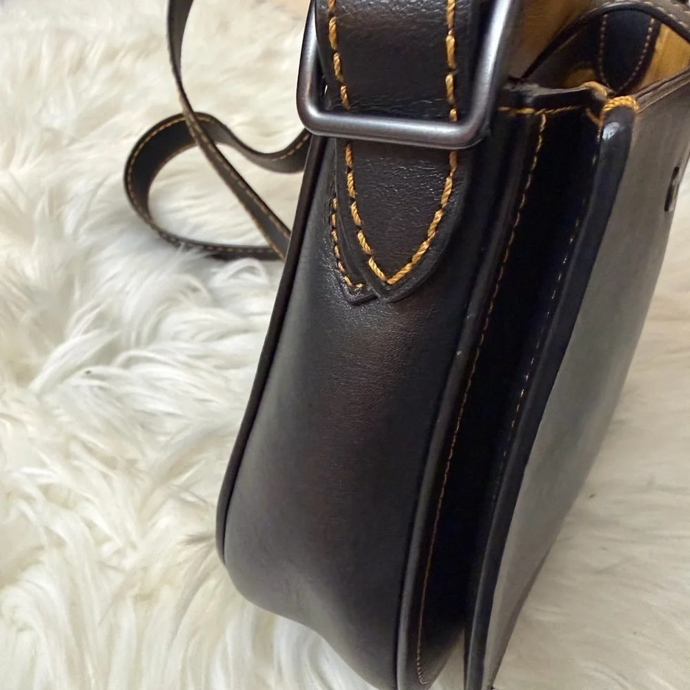 Coach elegant black