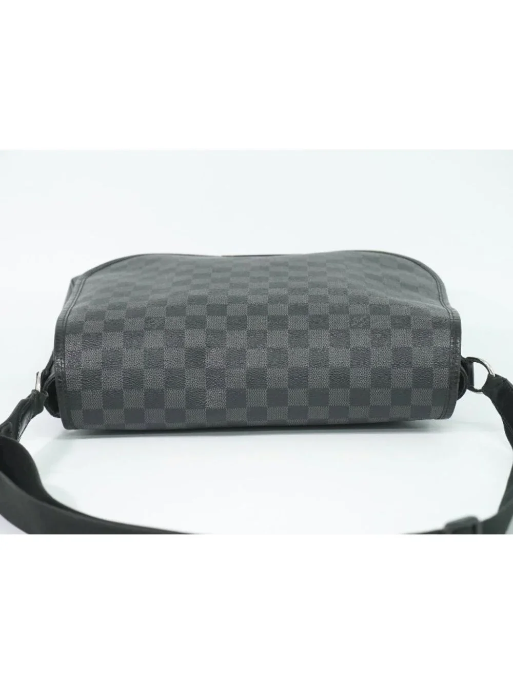 Louis Vuitton this authentic