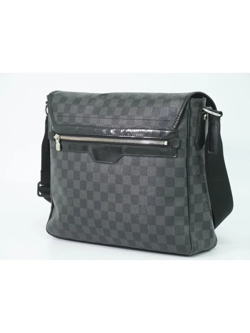 Louis Vuitton this authentic