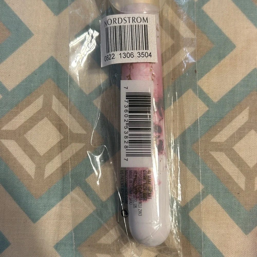 M·A·C new authentic