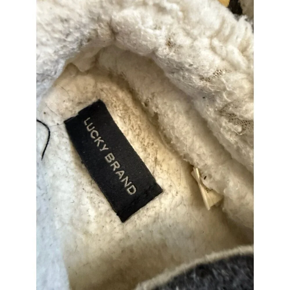 Lucky Brand gray good