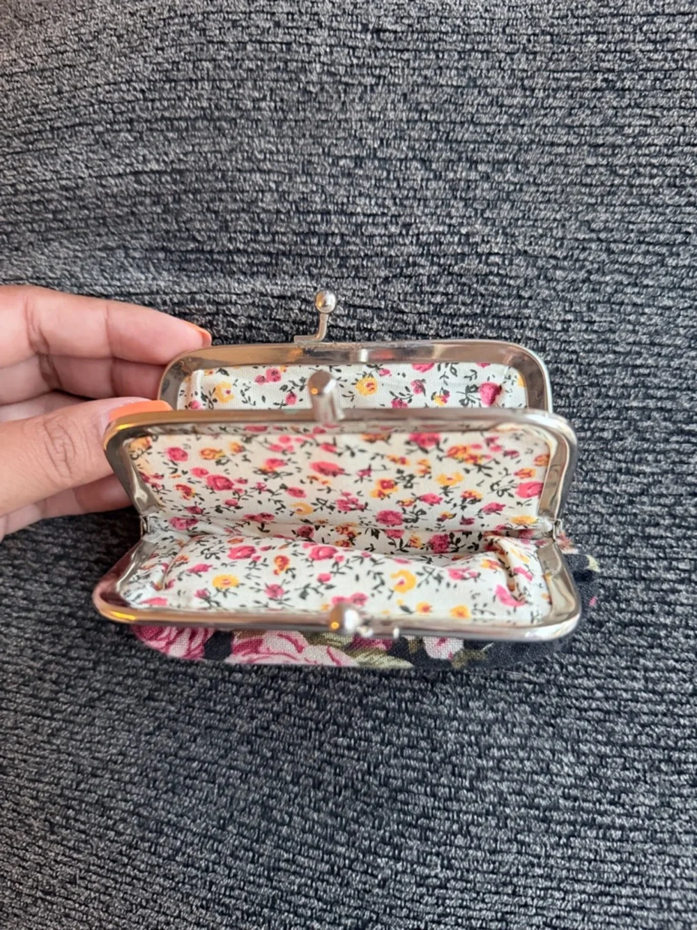 N/A compact floral