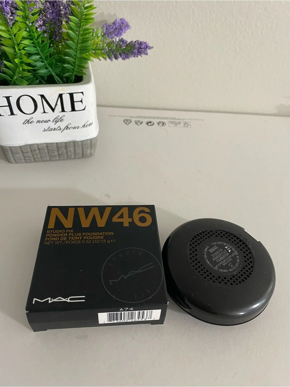 MAC Cosmetics shade nw46~