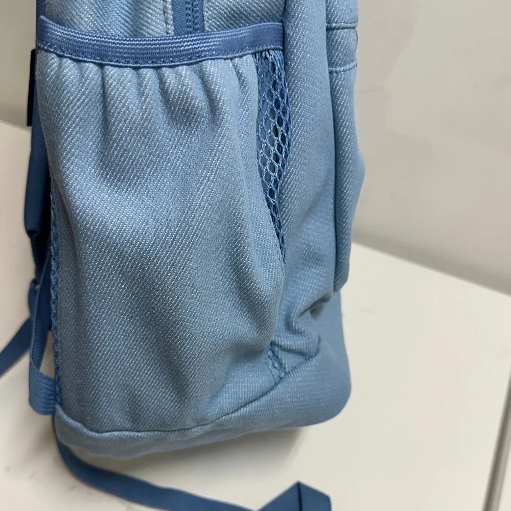 Jansport hue durable