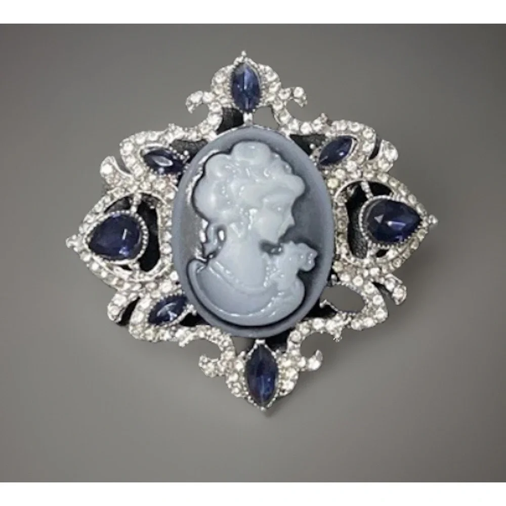 Cameo Brooch Drop Blue Oval Silver Tone Rhinestones Pin Gothic Vintage‎ Style