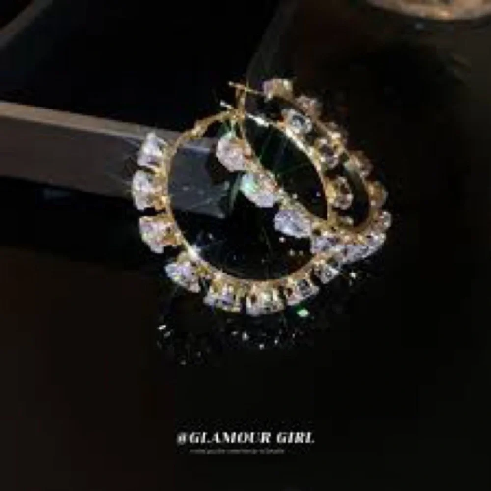 Gold rhinestone‎ Earrings