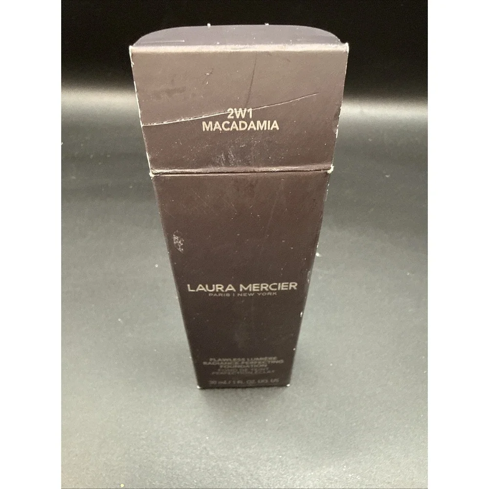 laura mercier laura mercier