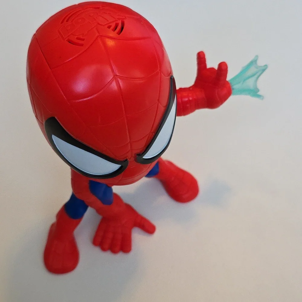 Spiderman universe features