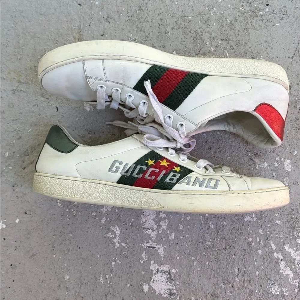 Gucci check out