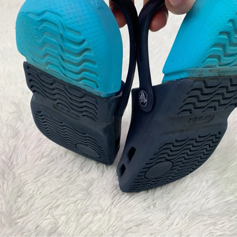 CROCS minor wear